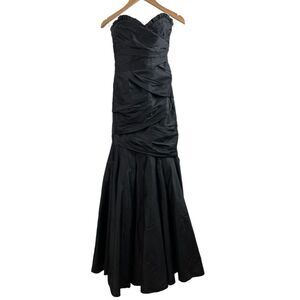 Vera Wang Black Taffeta Strapless Mermaid Full Length Gown Size 3/4